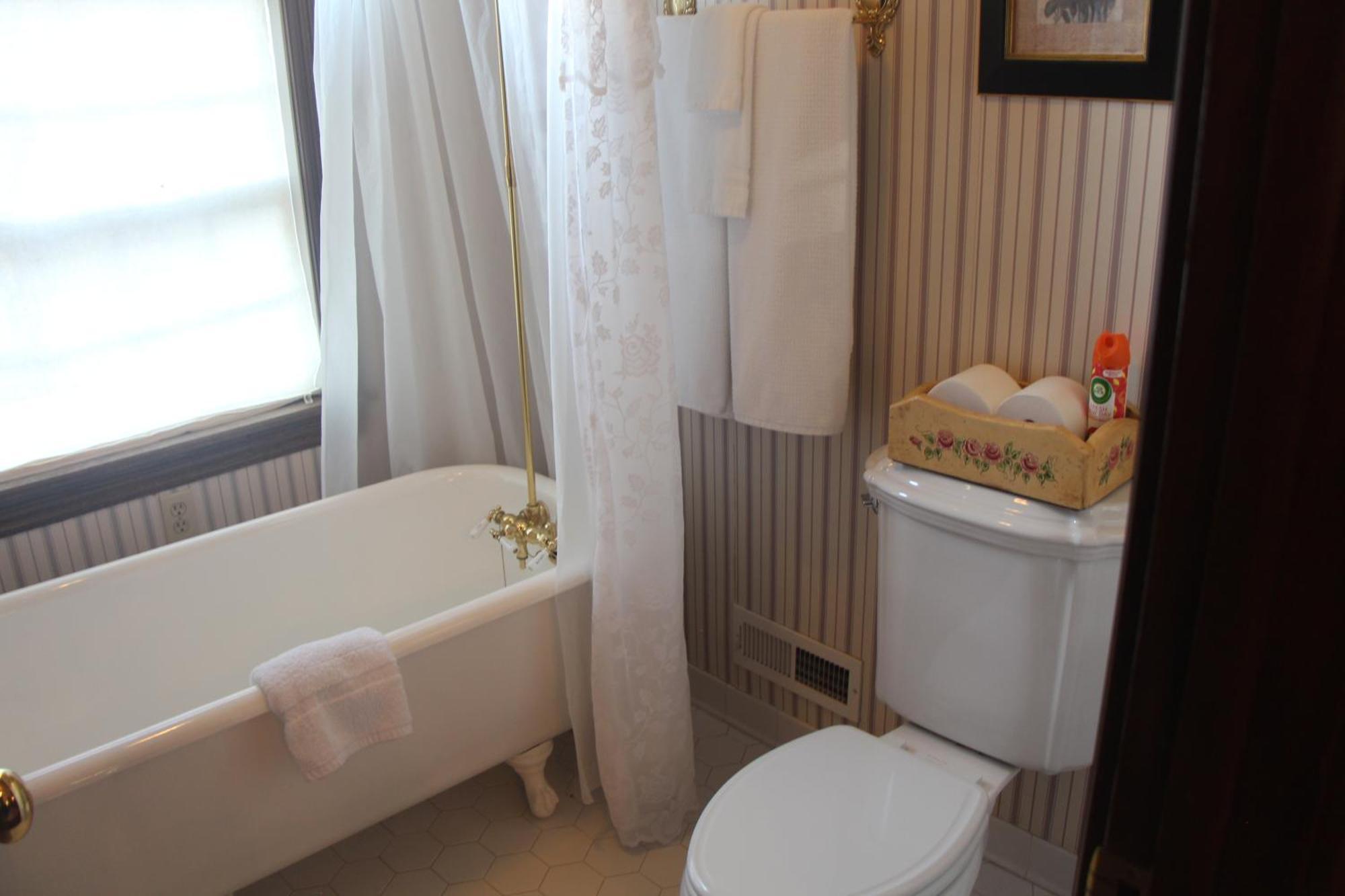 Apple Crest Inn Gentry ภายนอก รูปภาพ